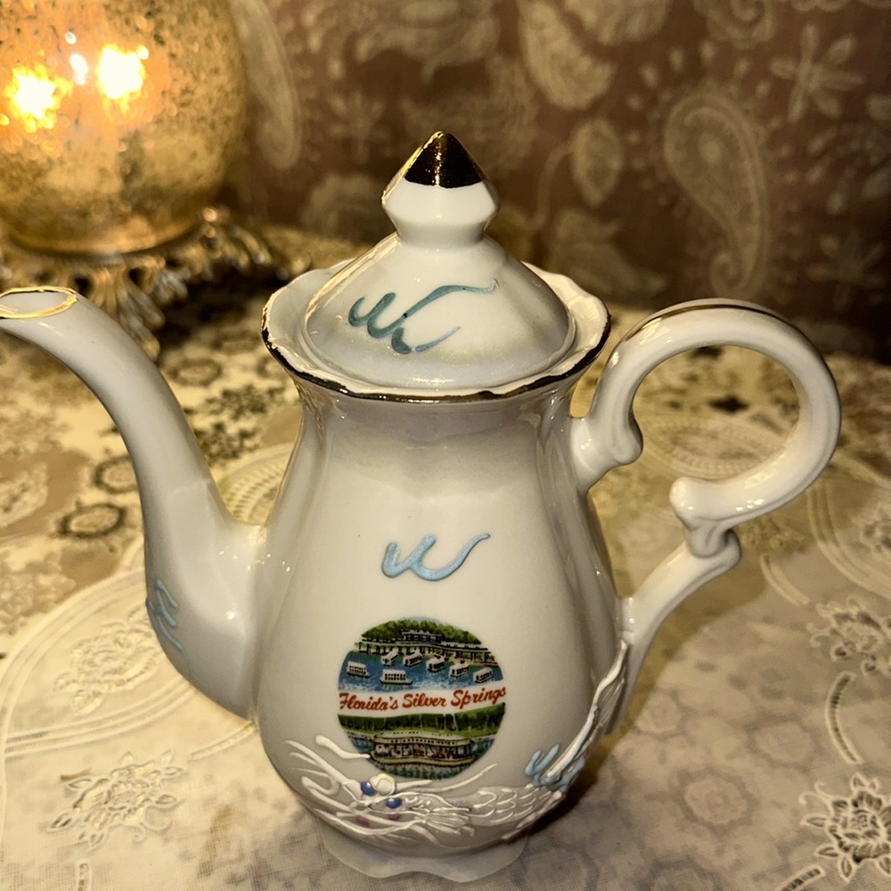 teapot, made in Japan